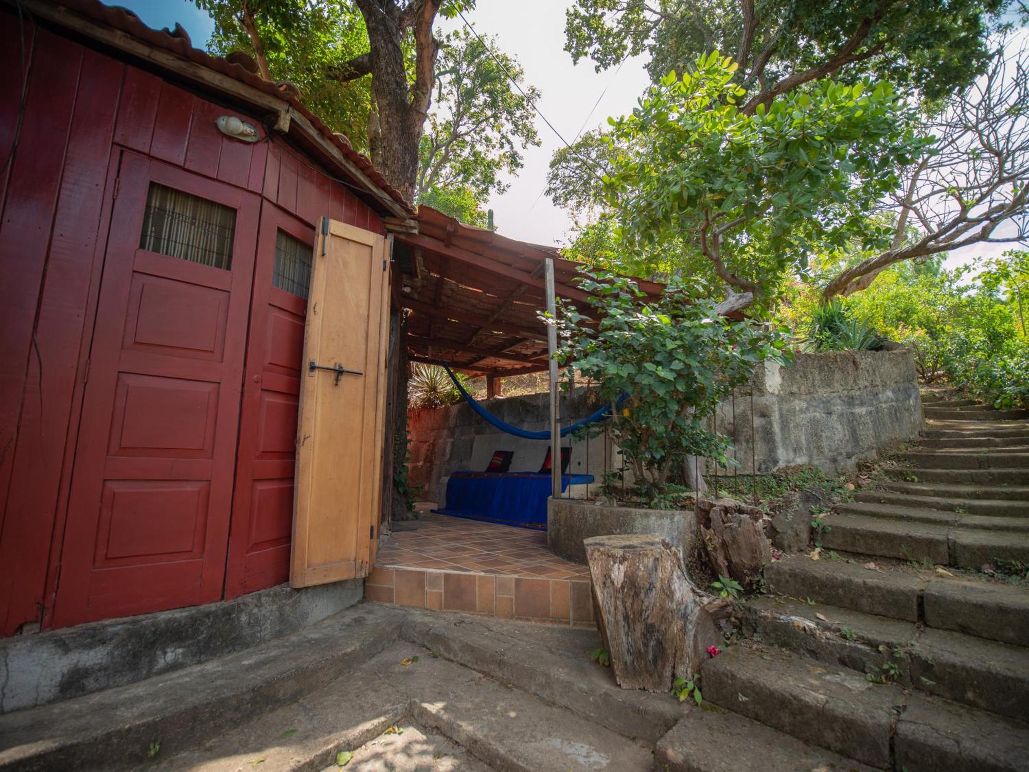 1 Bedroom Cabin, 3 Blocks From Beach And Center Of San Juan サン・フアン・デル・スル エクステリア 写真